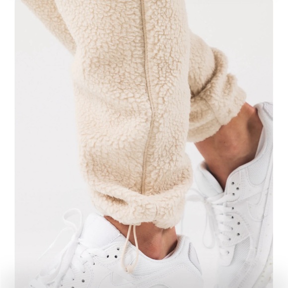 ALPHALETE KING JOGGER BRAND NEW - Picture 2 of 4